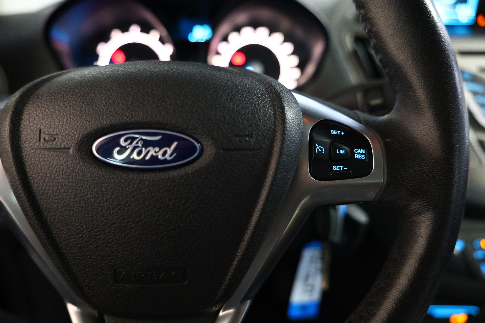 Ford 1.0 Titanium AIRCO CRUISE PDC BT STOELVW '17 - foto 14