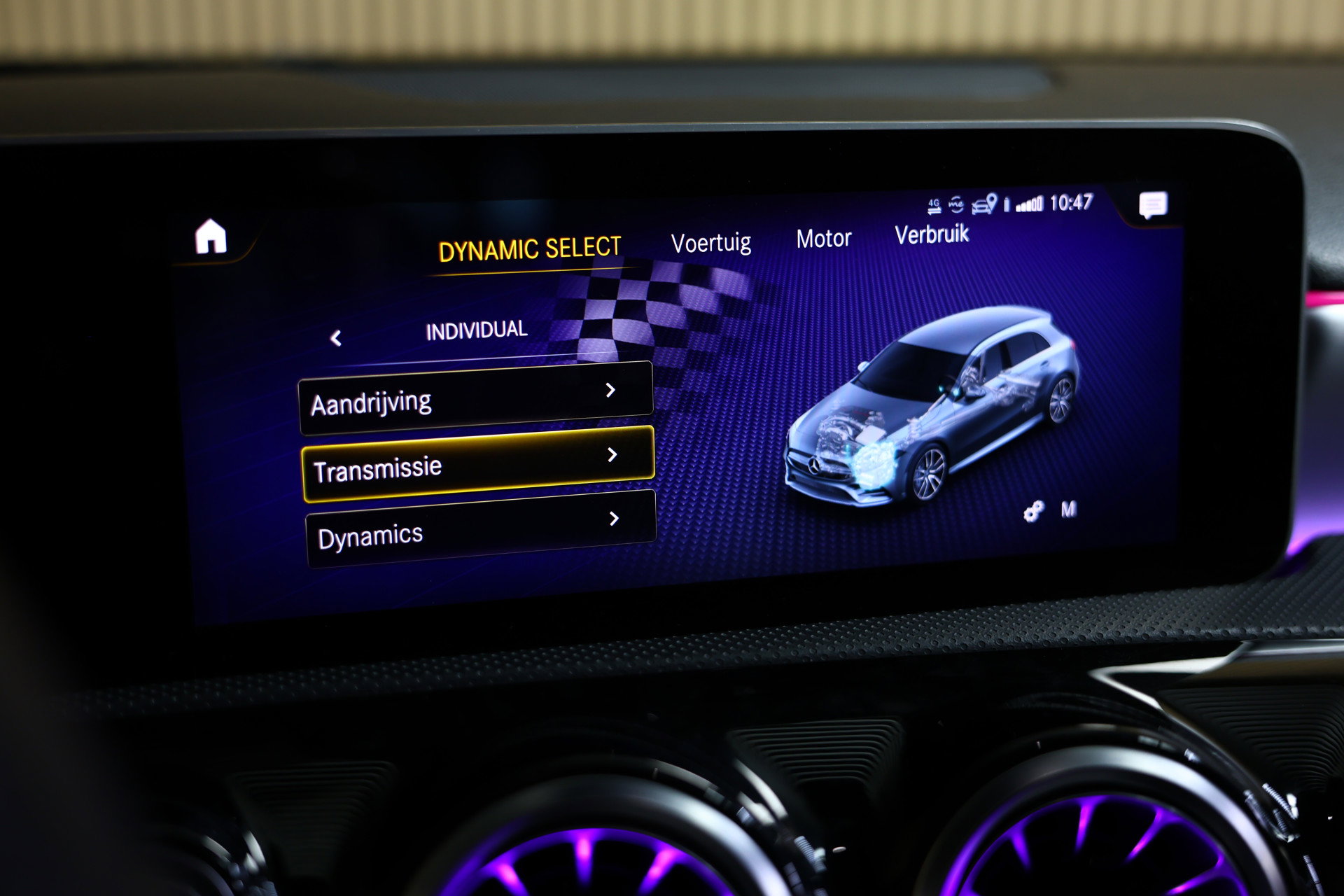 Mercedes-Benz AMG 35 4MATIC PANO NAVI CAMERA VIRTUAL CRUISE CLIMA SFEER STOELVW BT '19 - foto 35