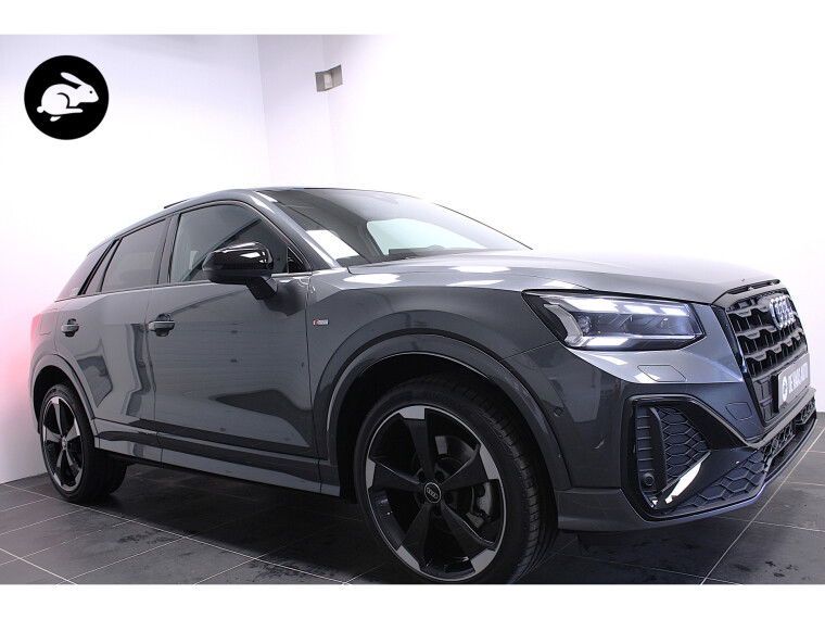 Foto van Audi Q2 35 TFSI 2x S-Line/Pano dak/19 inch/Leder/Trekhaak