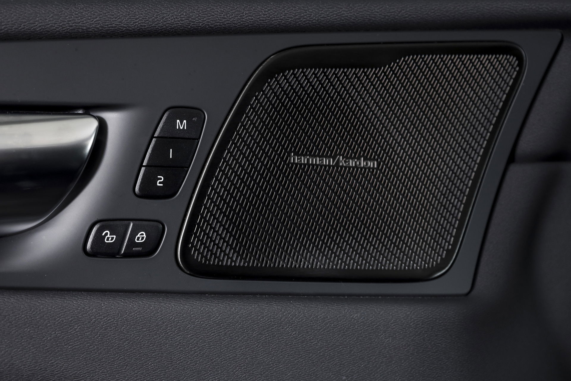 Volvo - XC60