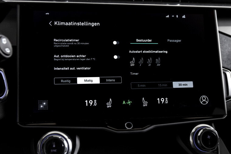 Lynk & Co - 01