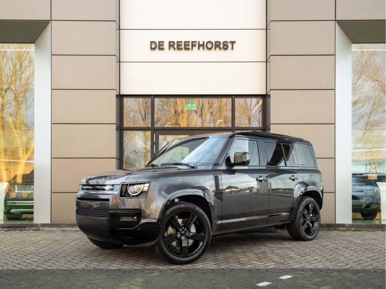Foto van Land Rover Defender 110 2.0 P300e 110 X-Dynamic HSE