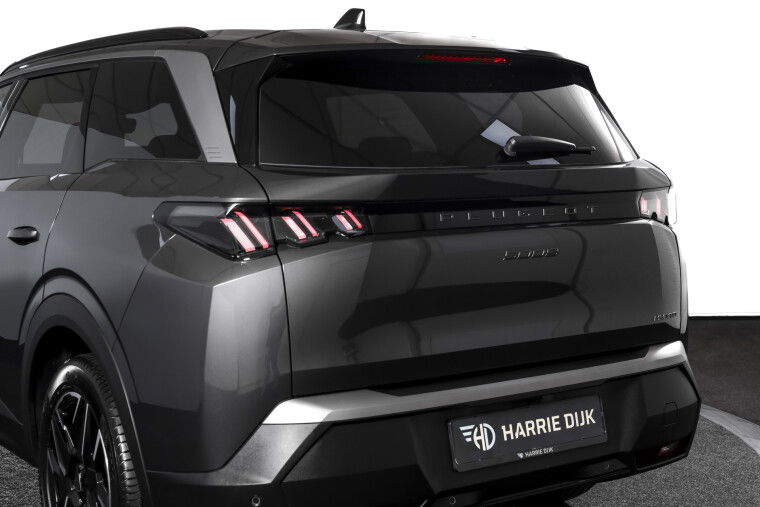Peugeot - 5008