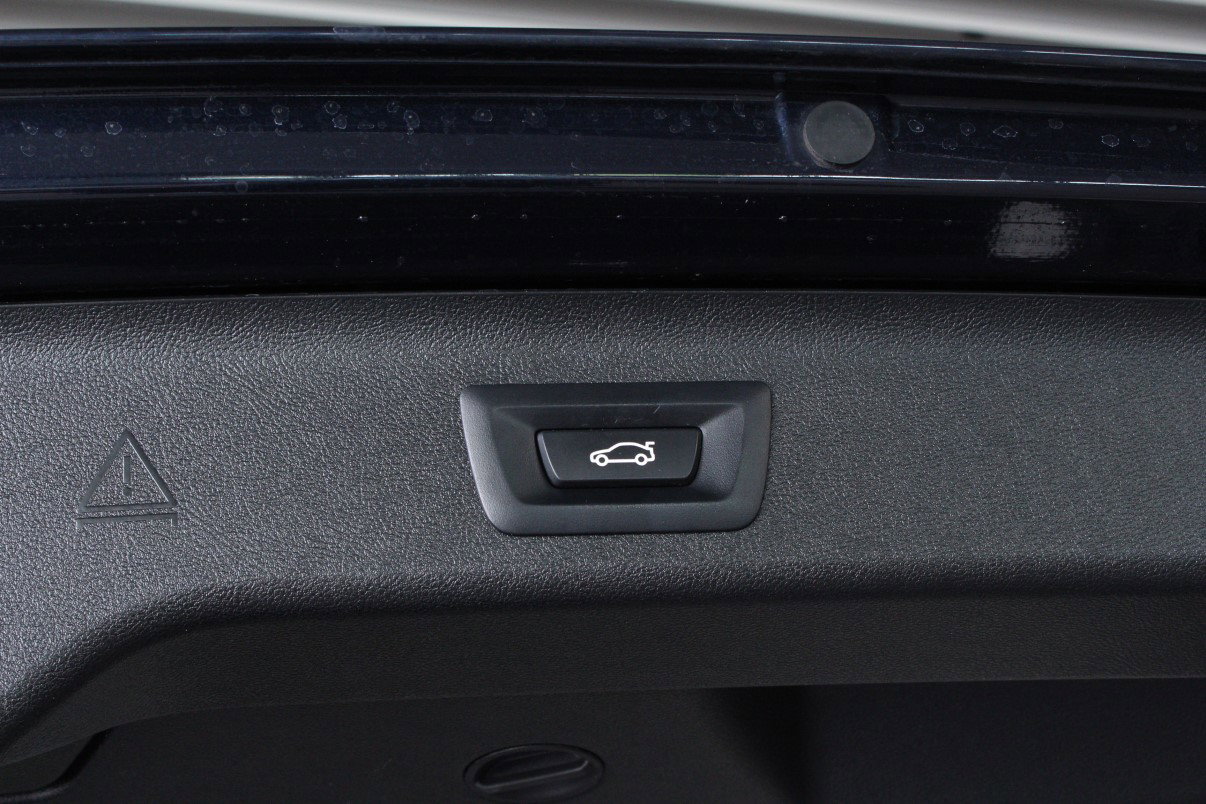 BMW Touring 520i Executive NAVI AVM LED STOELVW CAMERA LED '18 - foto 28