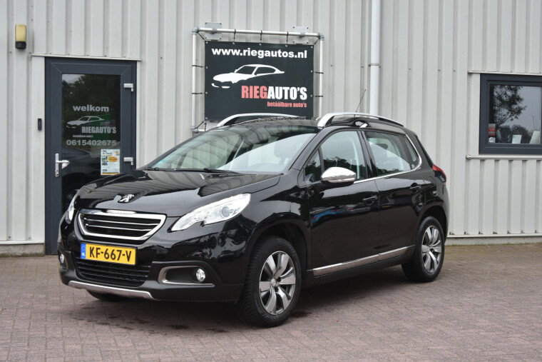 Foto van Peugeot 2008 1.2 111PK Allure. LMV, CLIMA, Trekhaak, Hoogzit!!