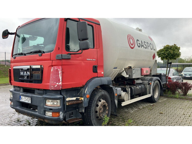 Foto van MAN TGM 18.250 4x2