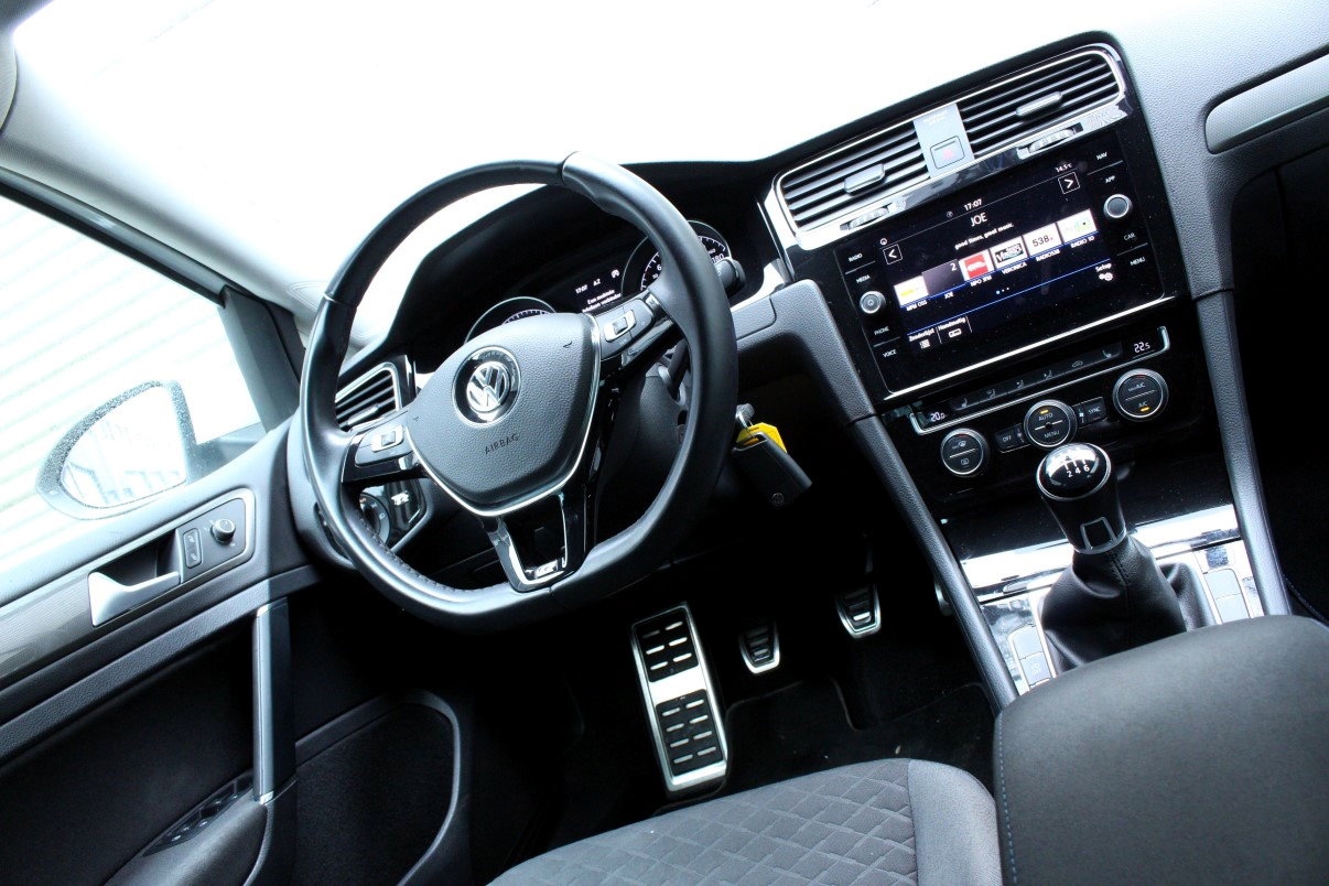 Volkswagen Variant 1.5 TSI R-Line 1eEIGNR! NAV BT STOELVW PDC '19 - foto 26