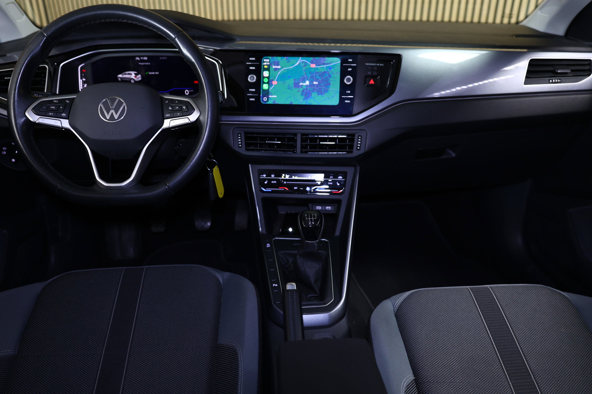 Volkswagen 1.0 TSI Polo CARPLAY NAVI CLIMA CRUISE PDC DAB STOELVW LANE/FRONT ASS '22 - foto 2
