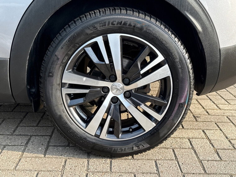 Peugeot - 3008