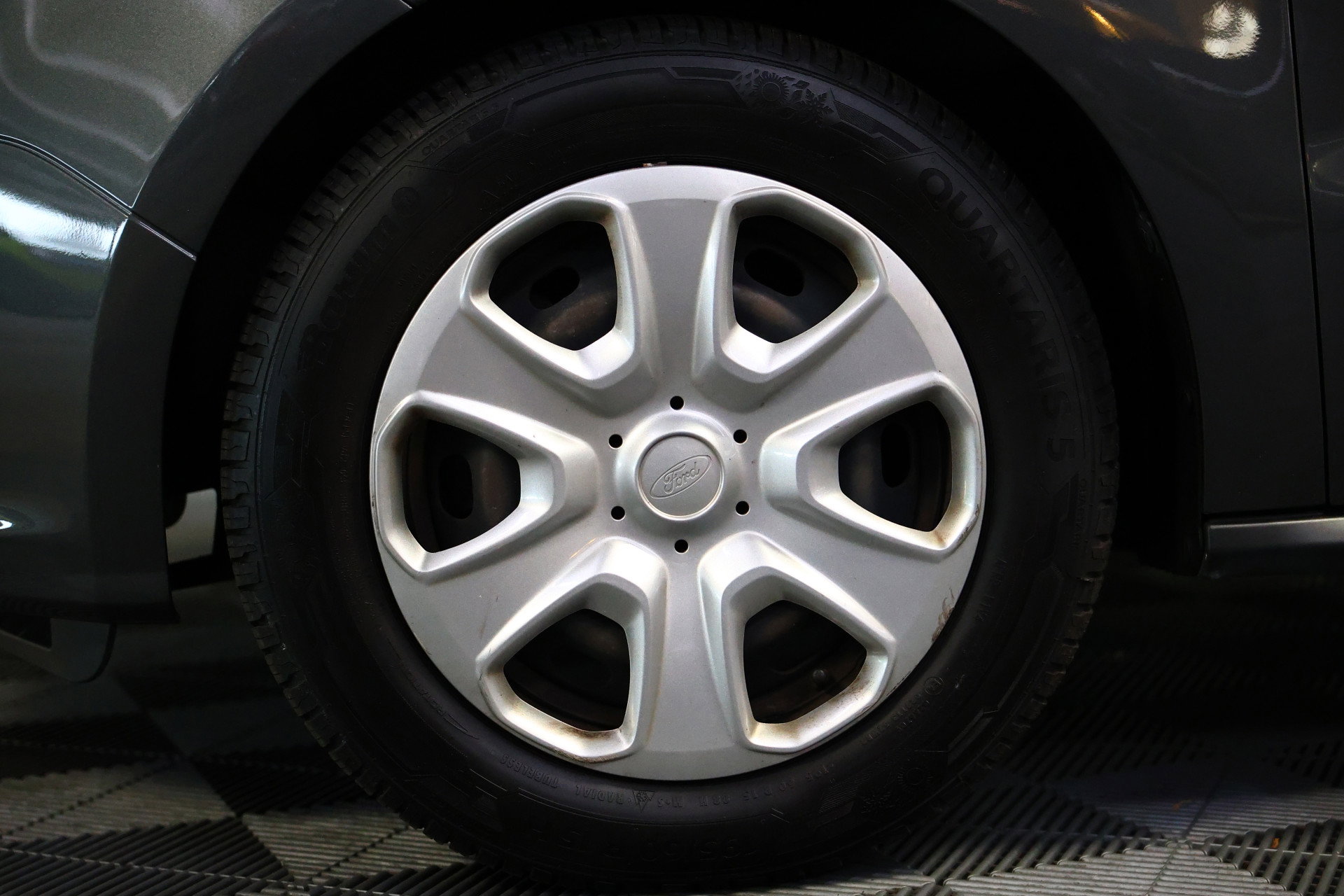 Ford 1.0 Titanium AIRCO CRUISE PDC BT STOELVW '17 - foto 4