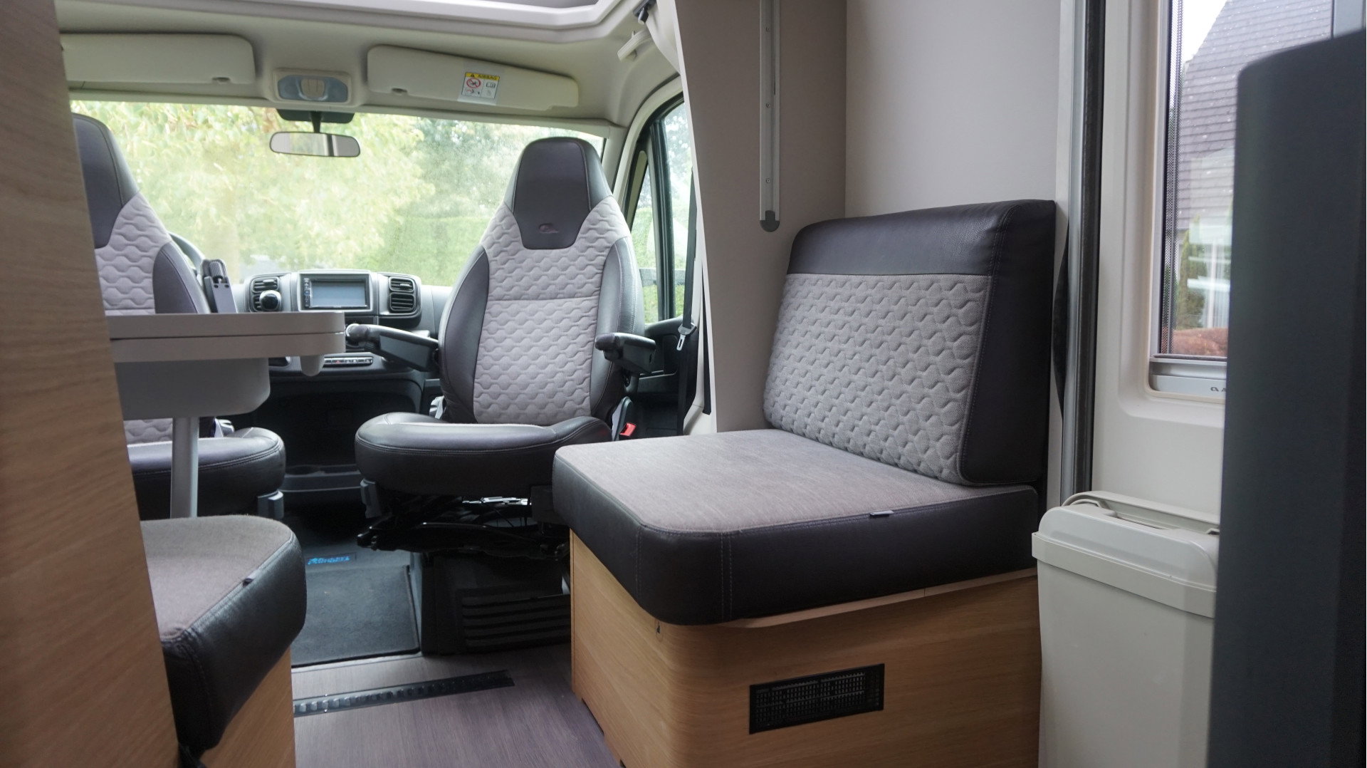 Adria MATRIX 670SC PLUS AUTOMAAT 141 pk Zonnepan. Electr. Fietsendrager / Hefbed 023 - foto 32