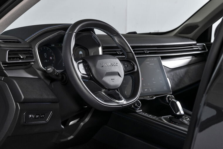 Lynk & Co - 01