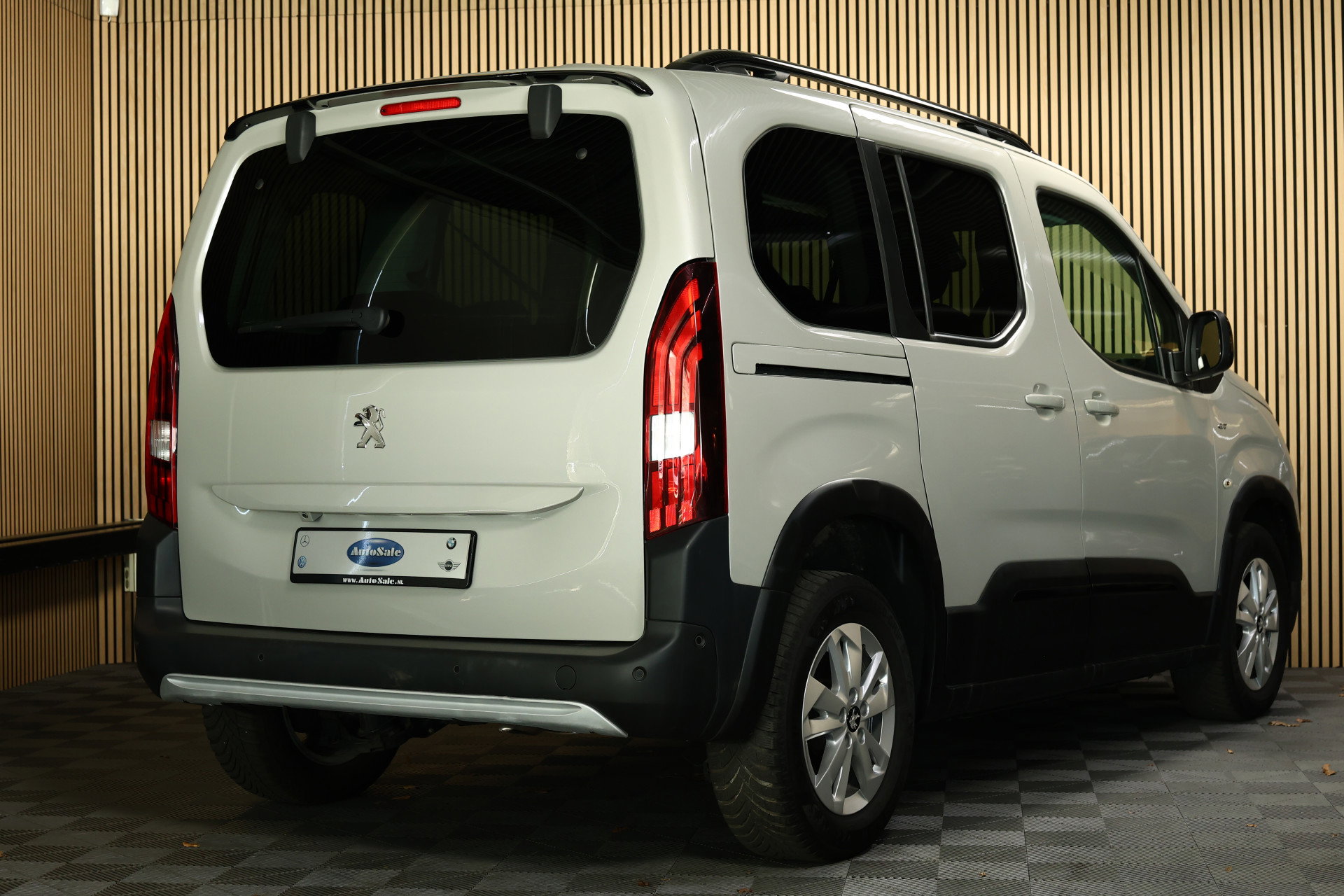 Peugeot 1.2 Puretech GT-Line AUT CARPLAY CAM NAV PANO DAB STOELVW '21 - foto 3