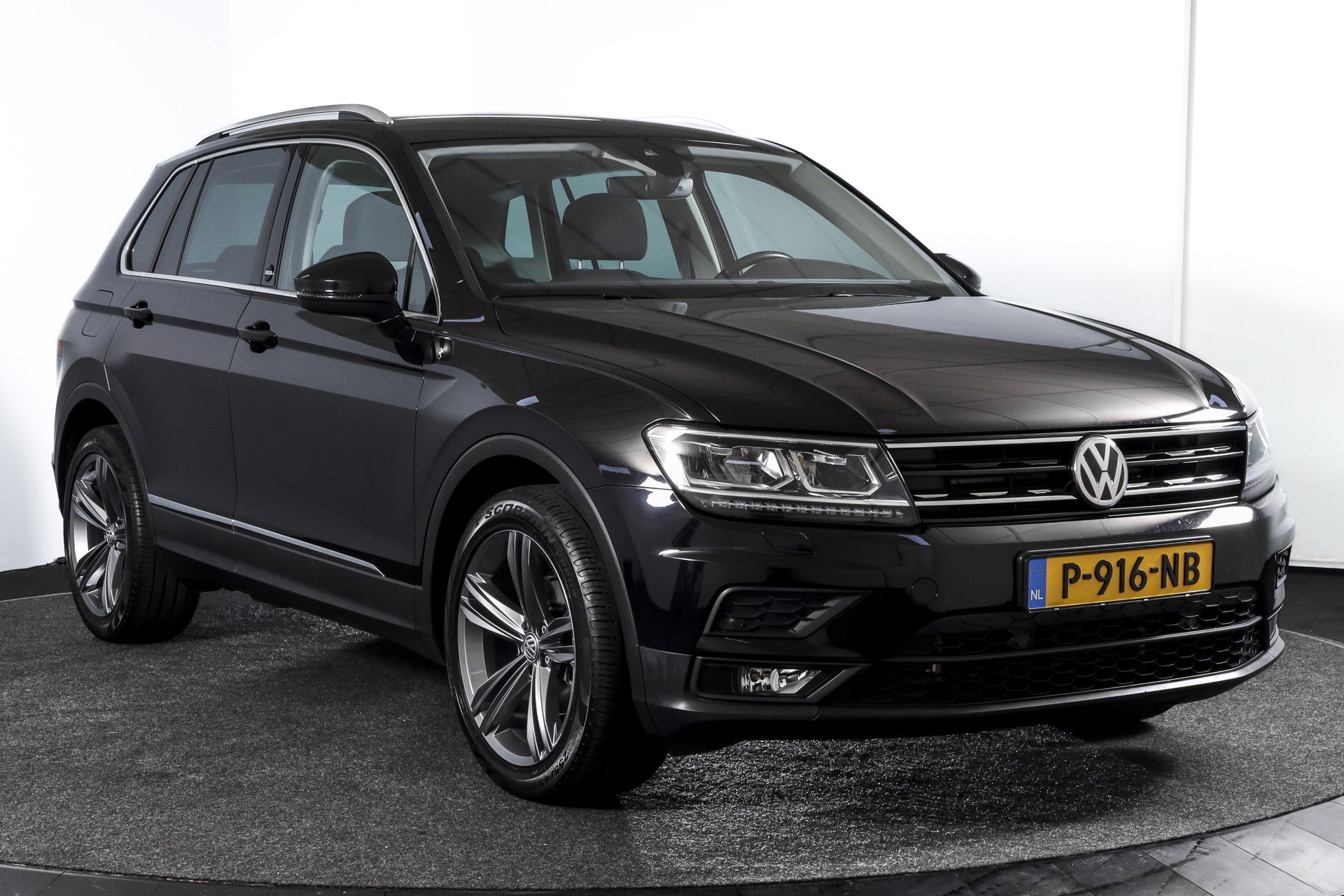 Volkswagen - Tiguan