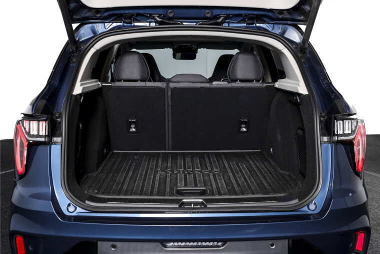Lynk & Co - 01