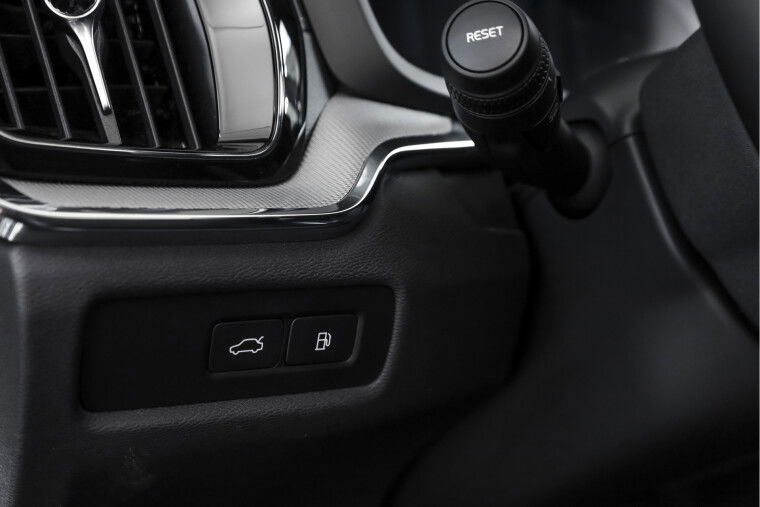 Volvo - V60