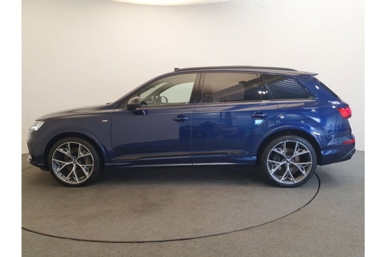 Audi Q7 55 TFSI e quattro S-Line Panoramadak, Luchtvering, Wegklapbare Trekhaak, 23"