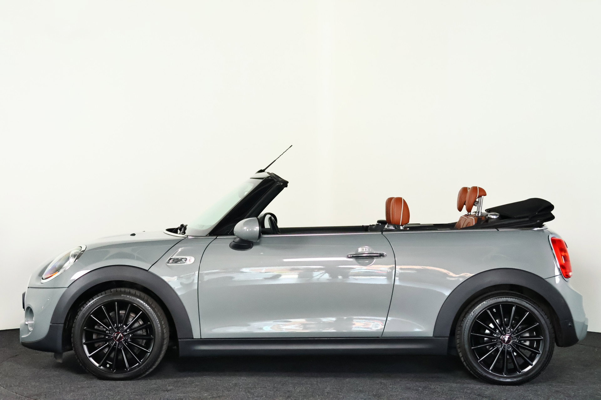 MINI Cabrio