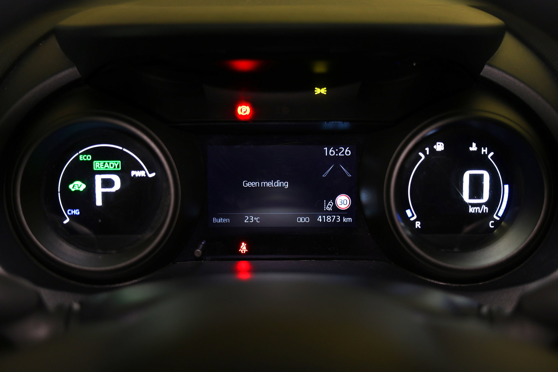 Toyota 1.5 Hybrid Business Plus AUTOM CLIMA CAMERA CRUISE CARPLAY LANE STOELVW '23 - foto 16
