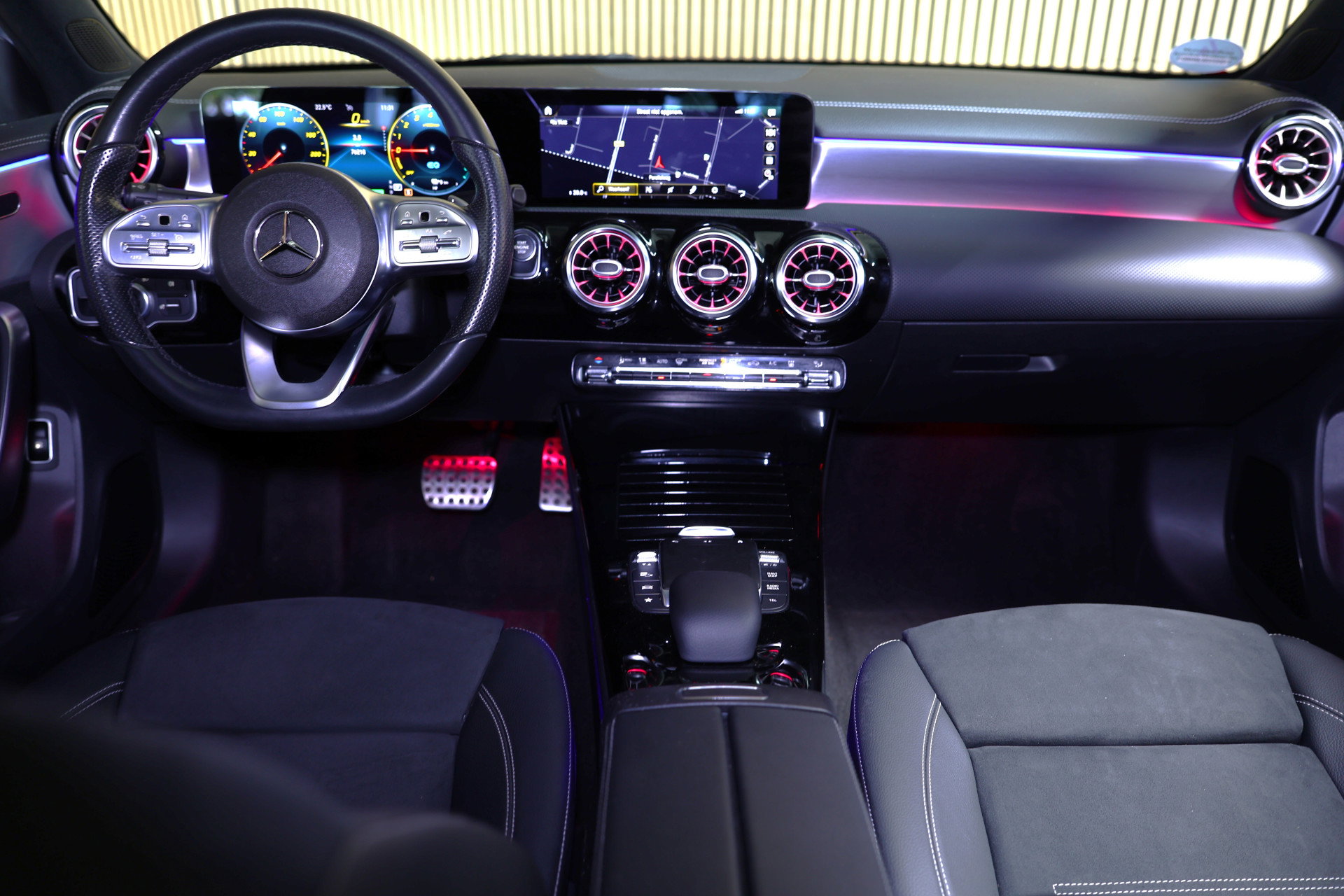 Mercedes-Benz 250 e Business AMG VIRTUAL NAVI CLIMA KEYLSS START SFEER CAMERA '20 - foto 2