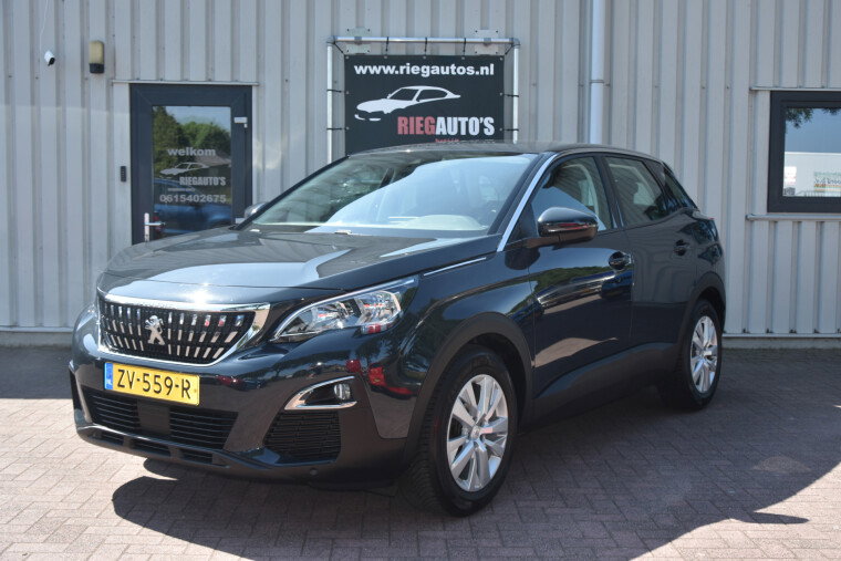 Foto van Peugeot 3008 1.2 131 PK Blue Lease Executive, N.A.P, Camera, PDC, led verlichting, Trekhaak!!