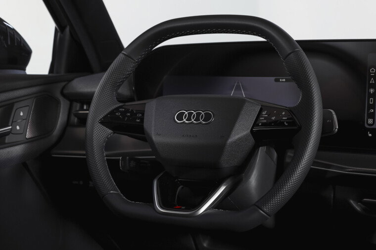 Audi - Q3