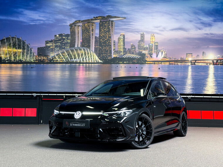 Foto van Volkswagen Golf R 8.5 2.0 TSI 4Motion R