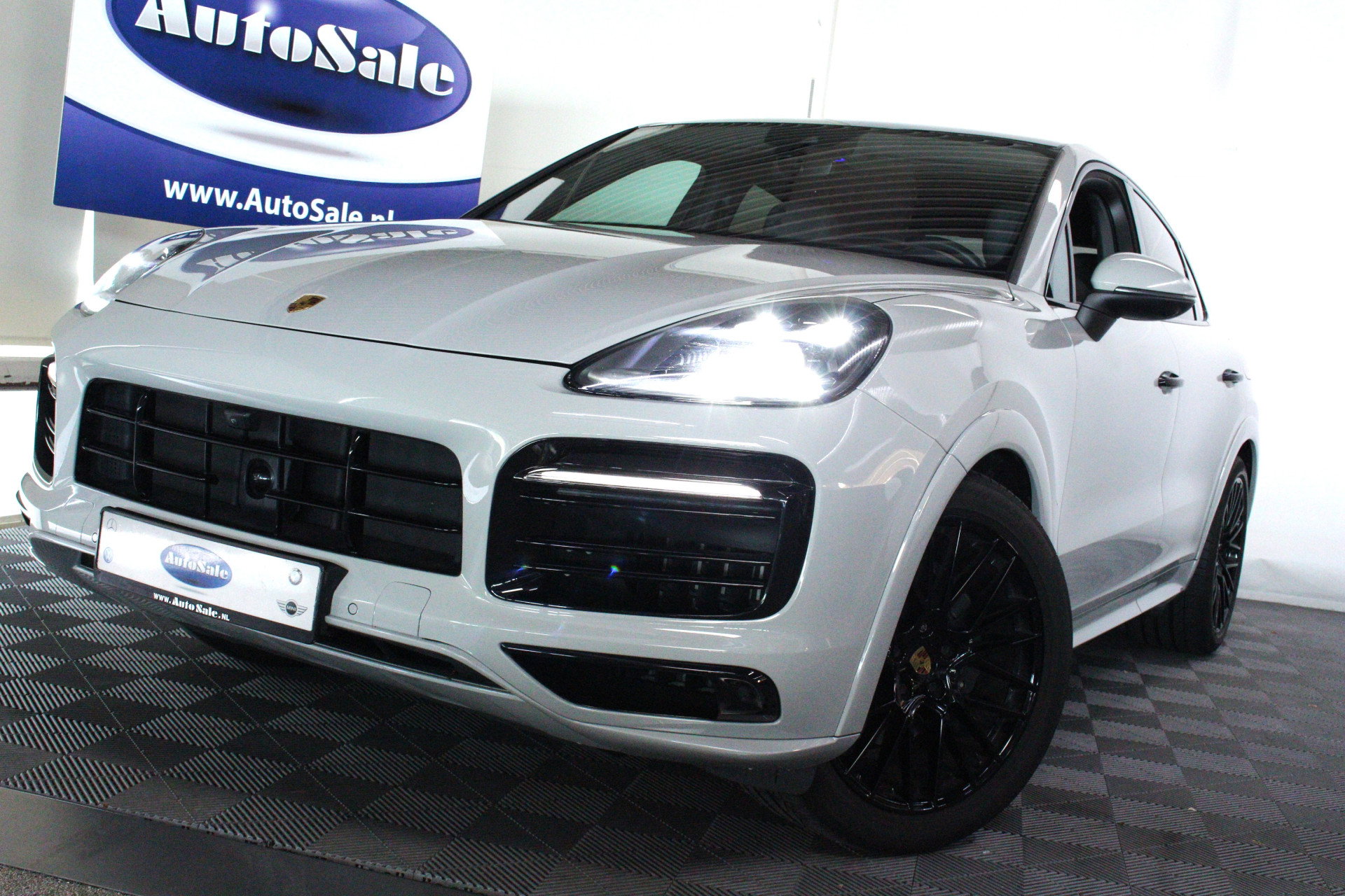 Porsche Coupé 3.0 E-Hybrid KRIJT SPORTDESIGN PANO * NL *AUTO TRH 360 CAM ACC M 22 - foto 2