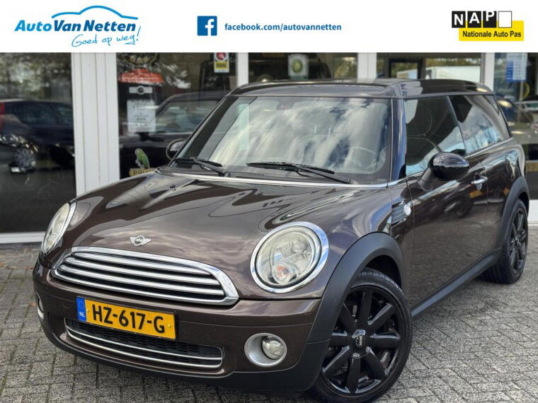 Foto van MINI Clubman 1.6 16V 120pk 6bak,Cooper,Leder,Panoramadak,Clima,Lmv,Stoelverwarming