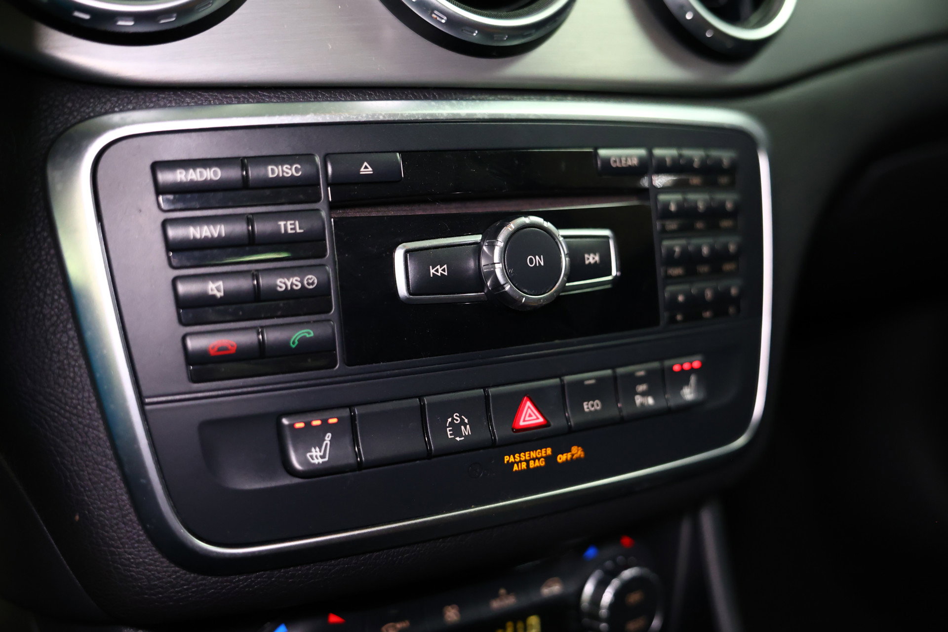 Mercedes-Benz 200 AMG Prestige PANODAK NAVI CLIMA CRUISE BT KEYLESS `14 - foto 26