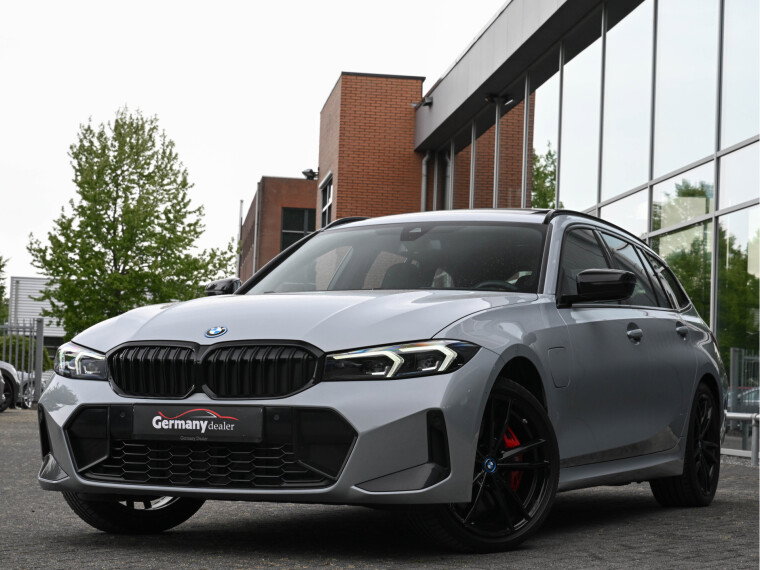 BMW 3 Serie Touring 330e xDrive 292pk M-Sport+Pro