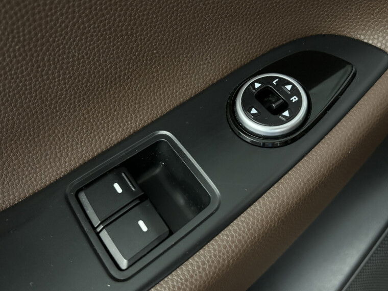 Buitenspiegels elektrisch verstel- en verwarmbaar
