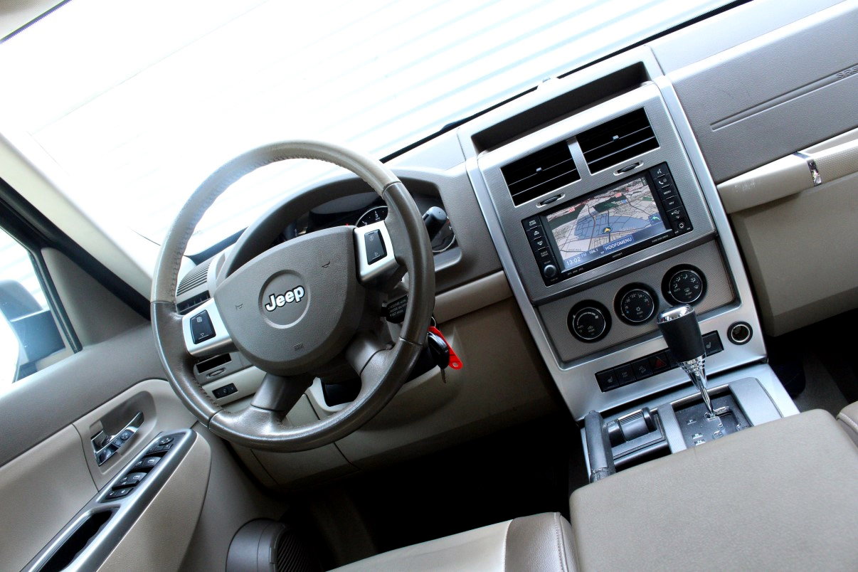 Jeep 2.8 CRD Limited AUT YOUNGTIMER APK4/2026 2eEIG! DAK LEER NAV STOELVW '08 - foto 25