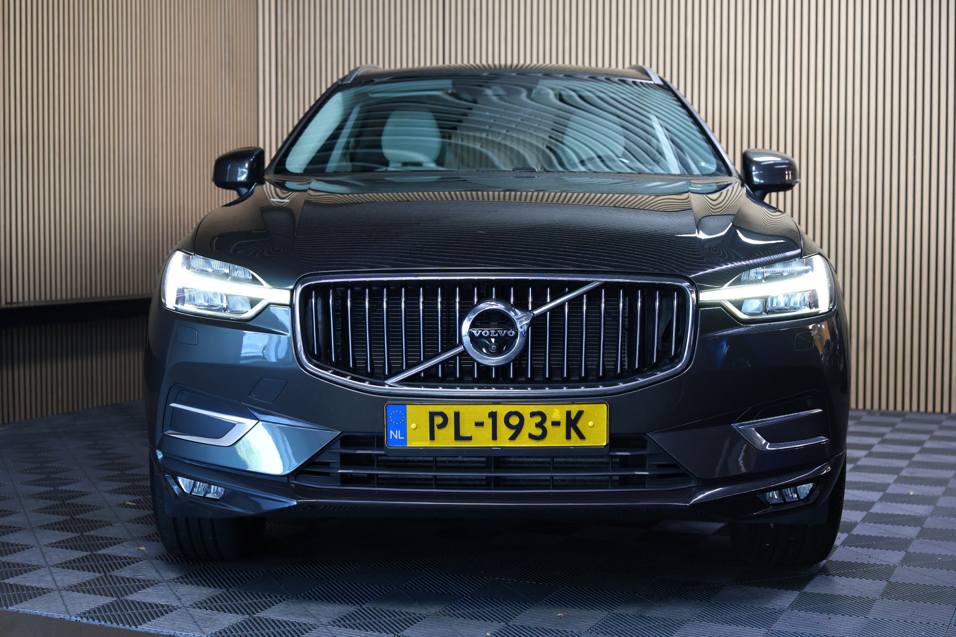 Volvo 2.0 T5 AWD Inscription AVM CARPLAY 360CAM MEMORY CRUISE KEYLESS START" 17 - foto 9