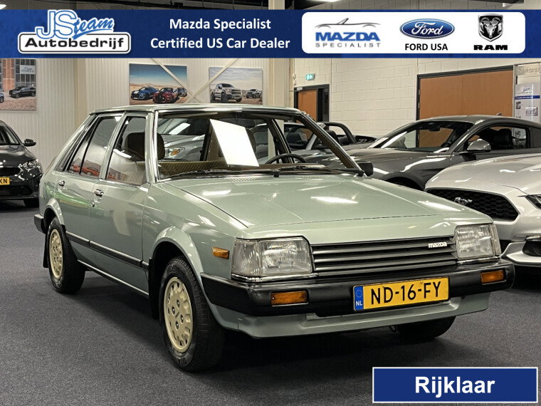 Mazda 323