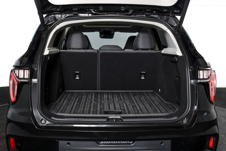 Lynk & Co - 01