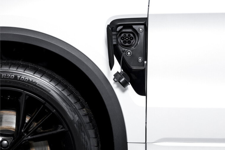Lynk & Co - 01