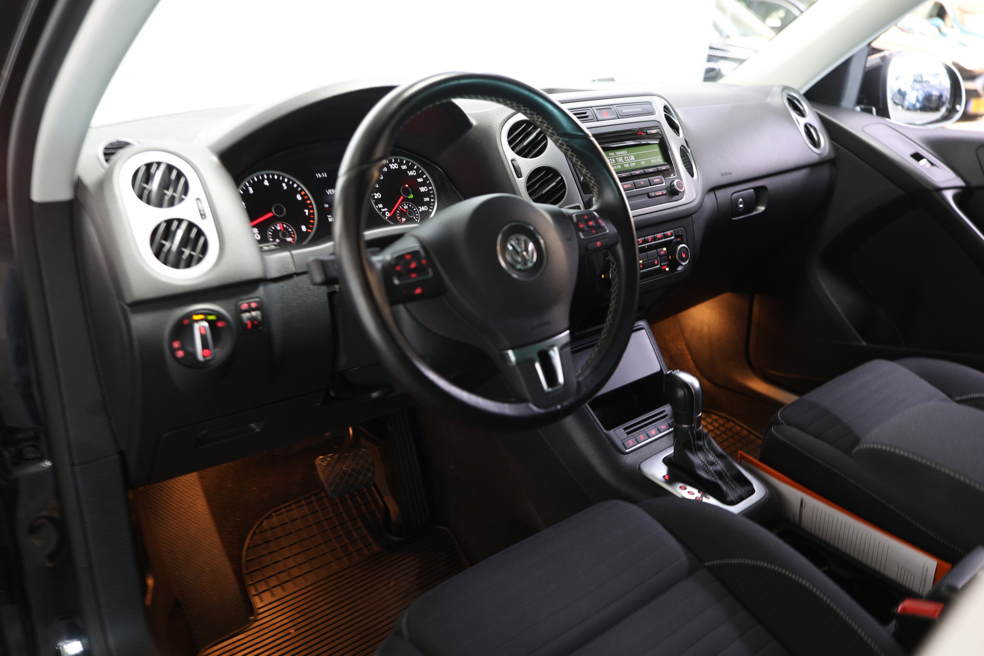 Volkswagen 1.4 TSI AUTOM CUP Editie 81000KM CLIMA PDC STOELVW PARK ASS. '15 - foto 20