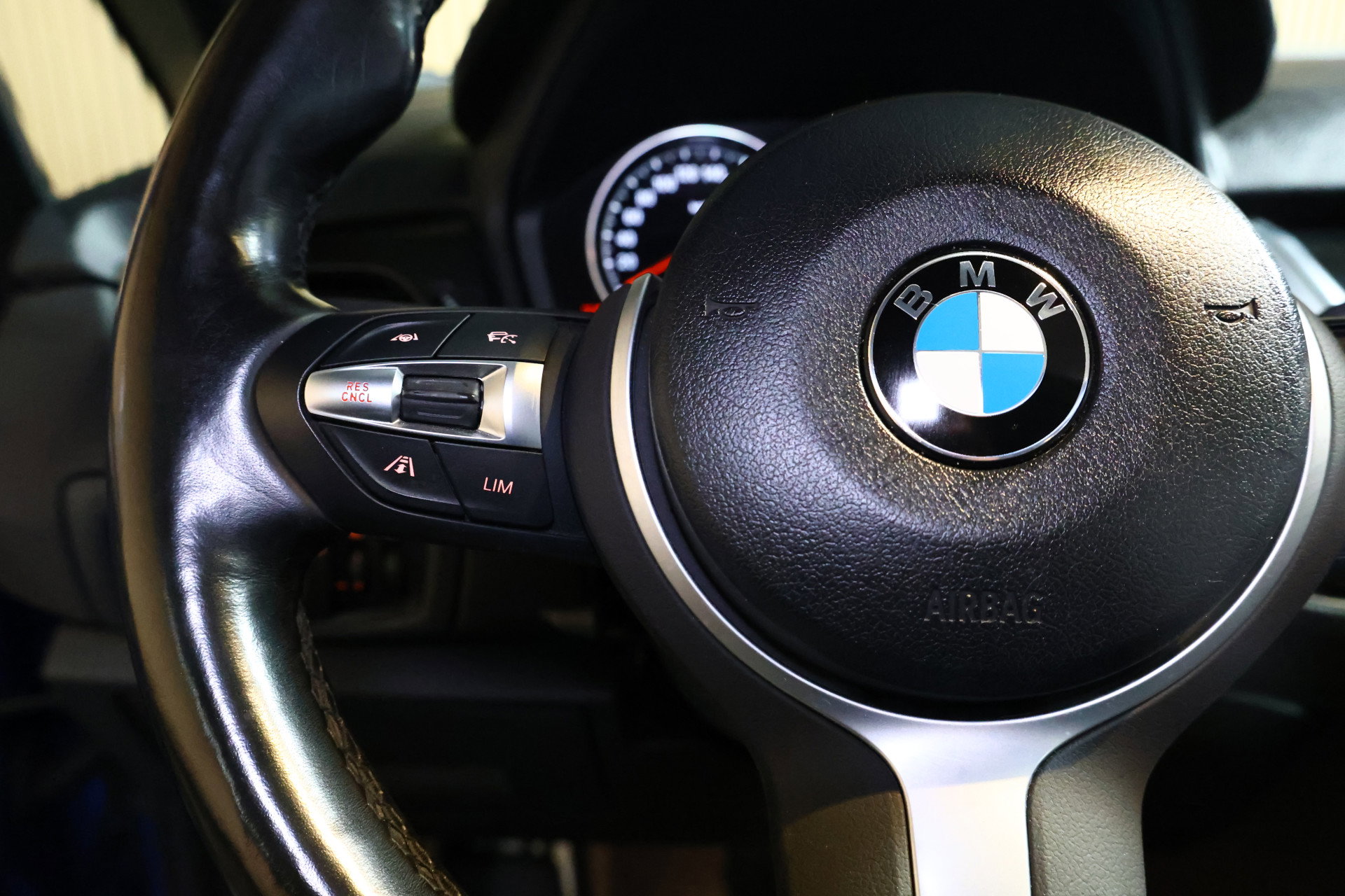 BMW Active Tourer 225xe M SPORT iPerform PLUGIN AUTOM PANO NAVI "20 - foto 14