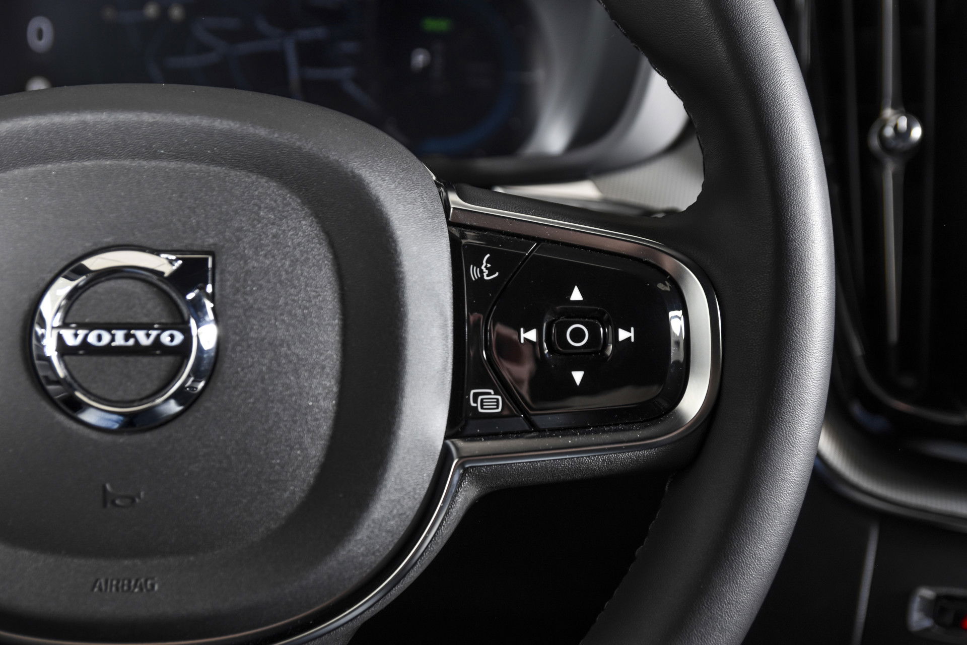 Volvo - XC60
