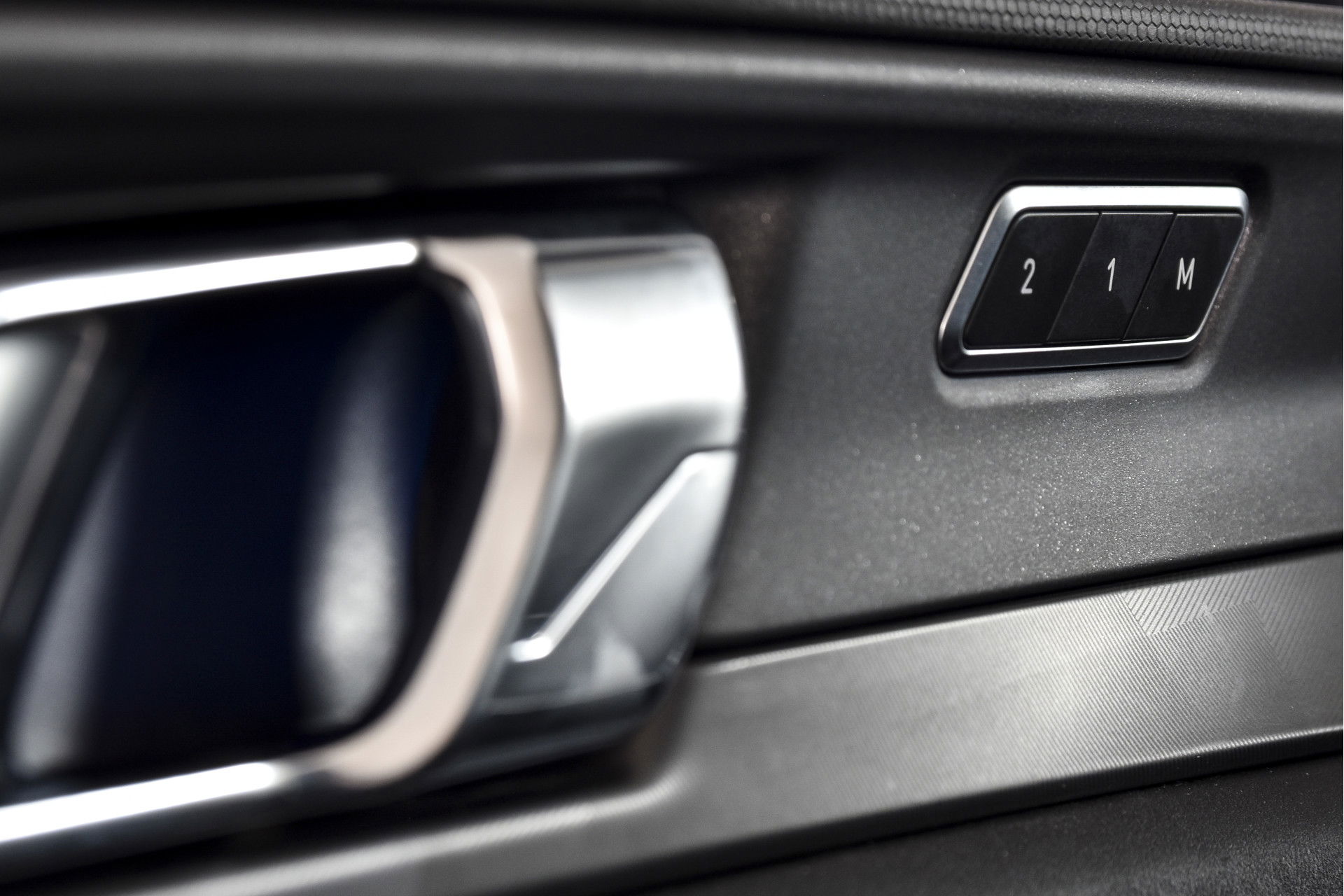 Lynk & Co - 01