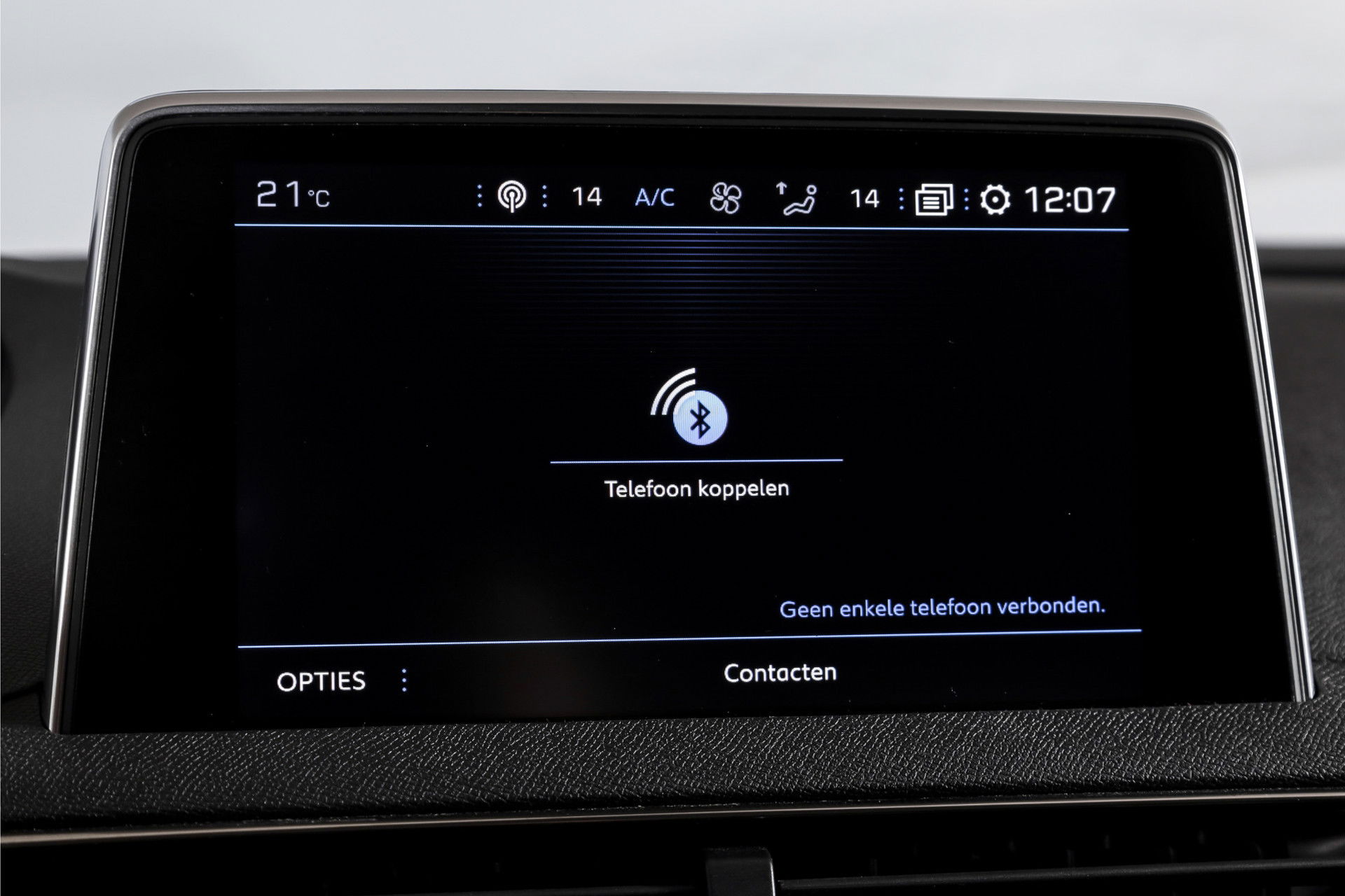 Peugeot - 3008