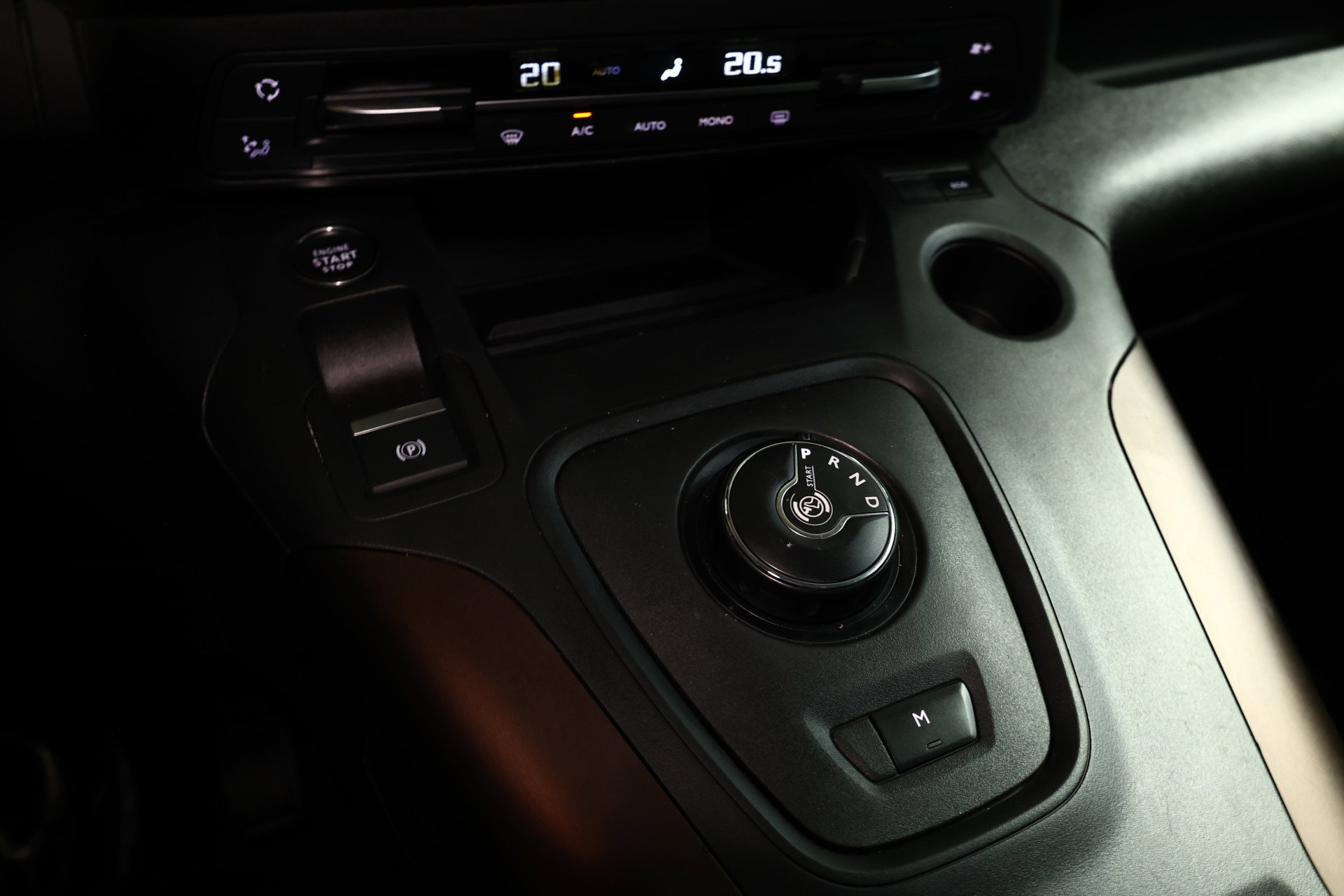 Peugeot 1.2 Puretech GT-Line AUT CARPLAY CAM NAV PANO DAB STOELVW '21 - foto 24