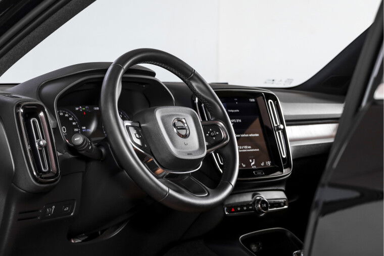 Volvo - XC40