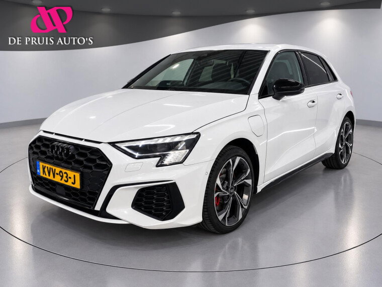 Foto van Audi A3 Sportback 45 TFSI e S line S Edition