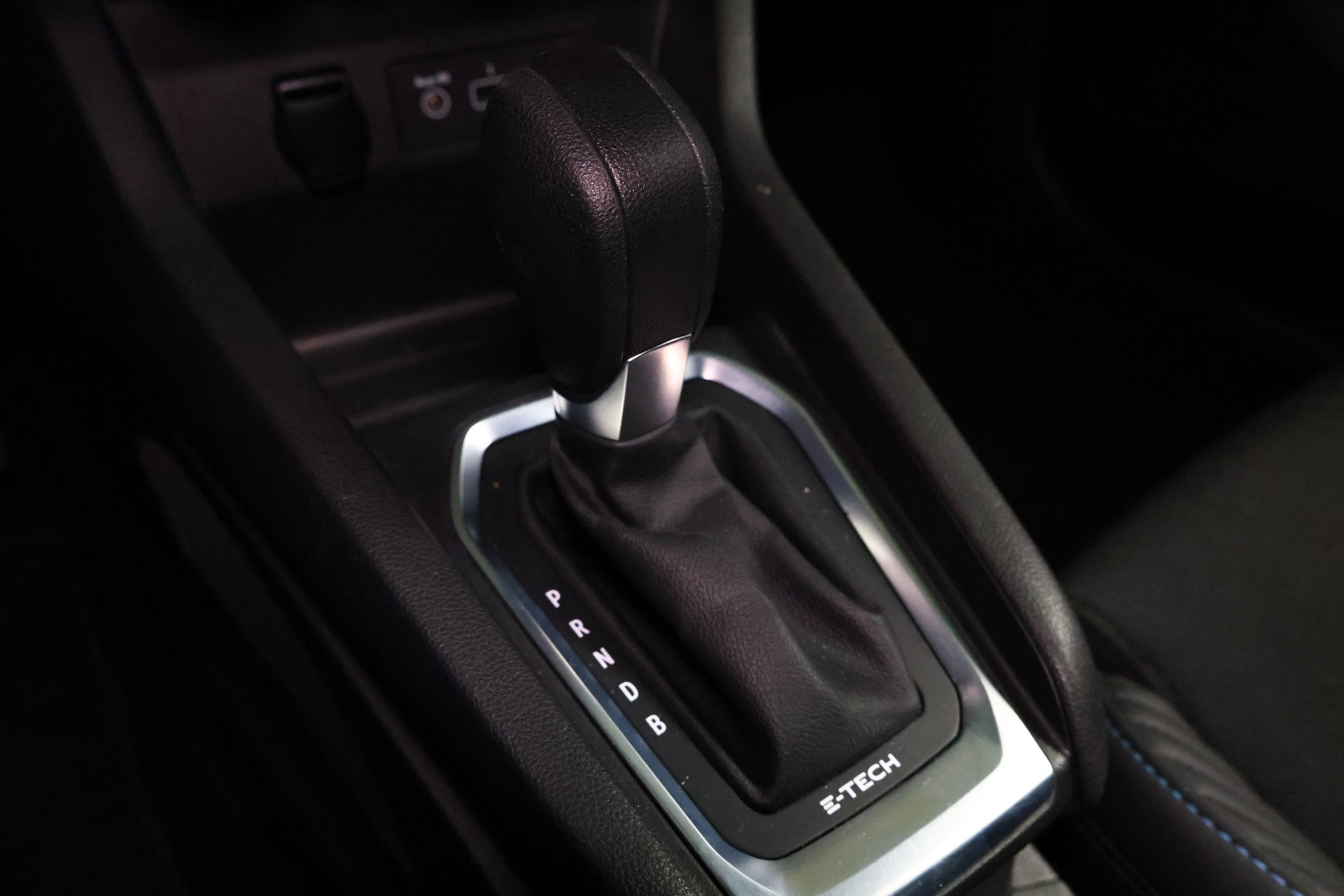 Renault 1.6 E-Tech Hybrid 140 Business Zen AVM NAVI AUTOMAAT PDC CRUISE "21 - foto 24