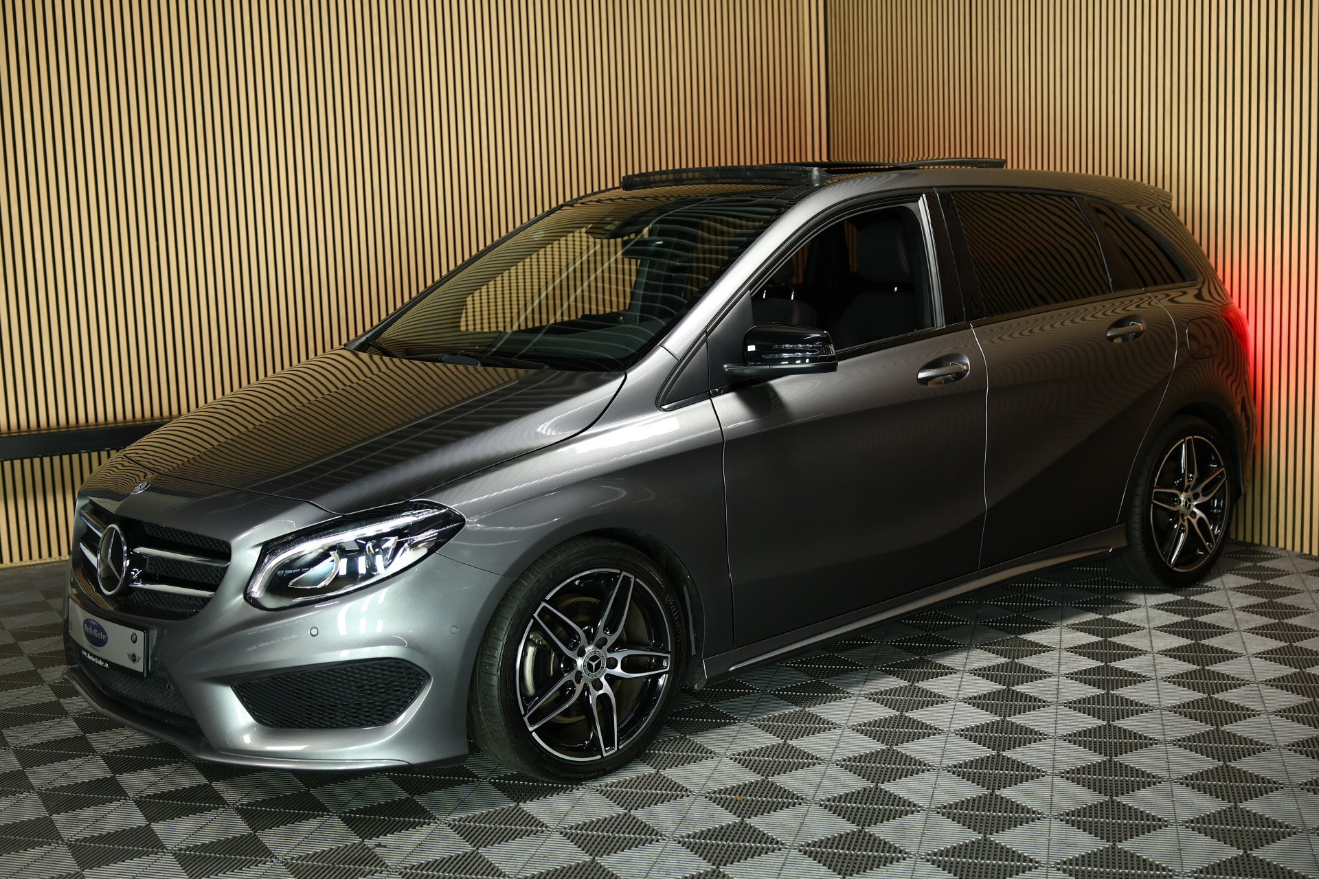Mercedes-Benz 250 AMG 4Matic Automaat B 250 PANO H/K CARPLAY LEDER MEMORY '16 - foto 8