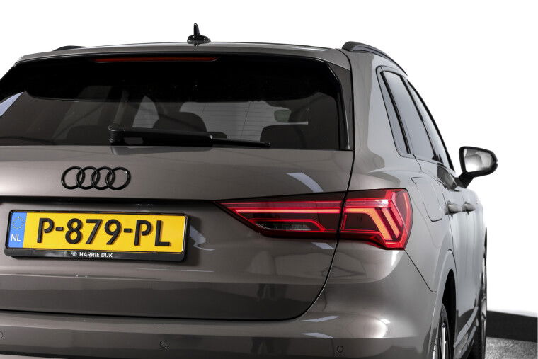 Audi - Q3
