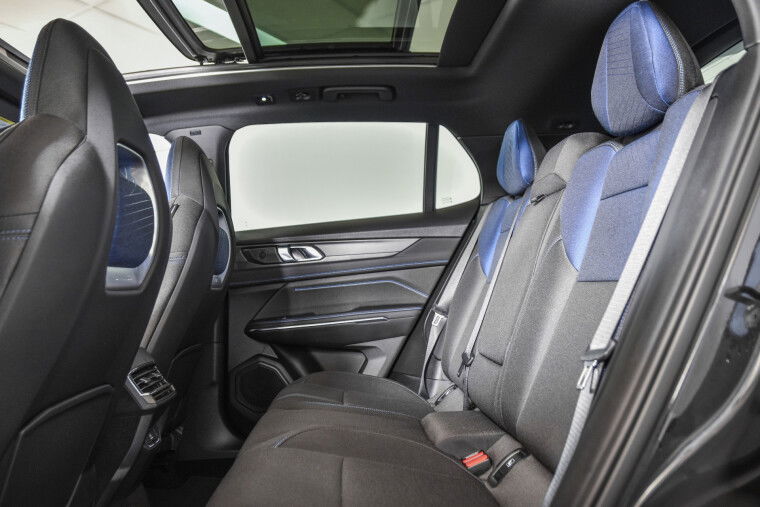 Lynk & Co - 01