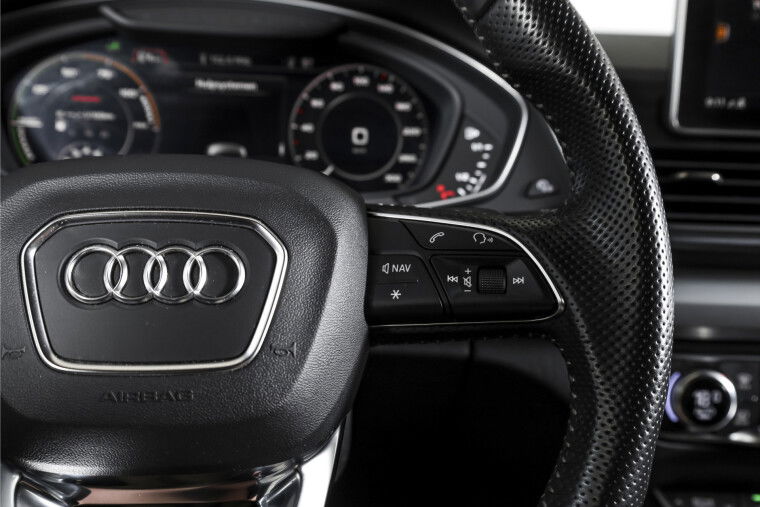 Audi - Q5